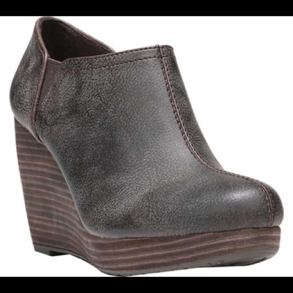 DR. SCHOLL'S HARLIN WEDGE BOOTIE size 8.5